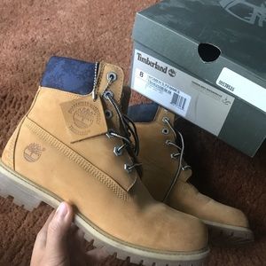 TIMBERLAND BLUE FLORAL RIM 6” BOOT